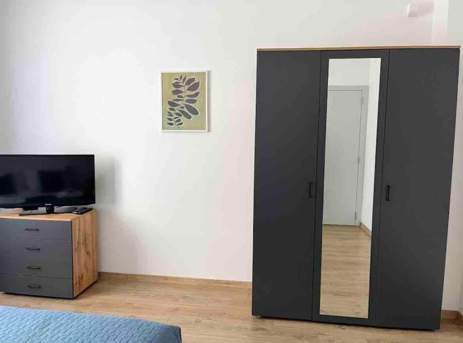 Modern City Center 2 Bedroom Apartment Sofia Zewnętrze zdjęcie