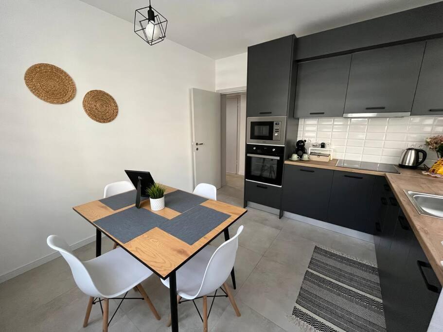 Modern City Center 2 Bedroom Apartment Sofia Zewnętrze zdjęcie